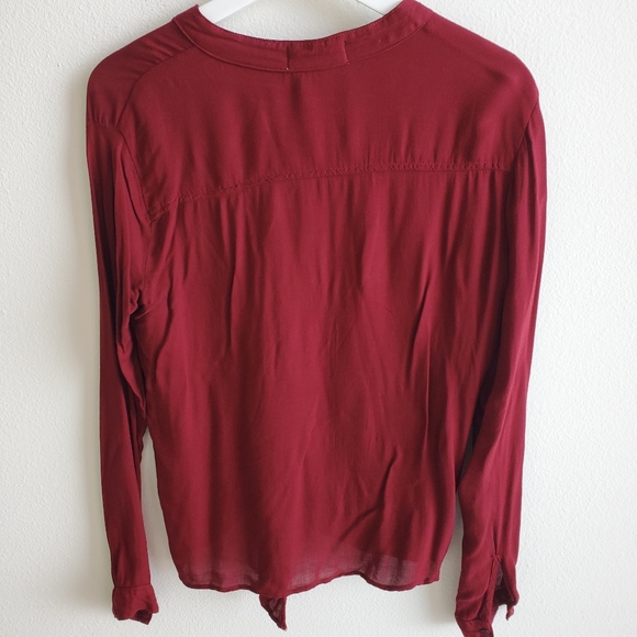 Bella Dahl Collarless Tie Waist Shirt - Picture 2 of 6